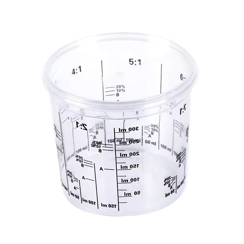 Gobelet pour la préparation de peinture