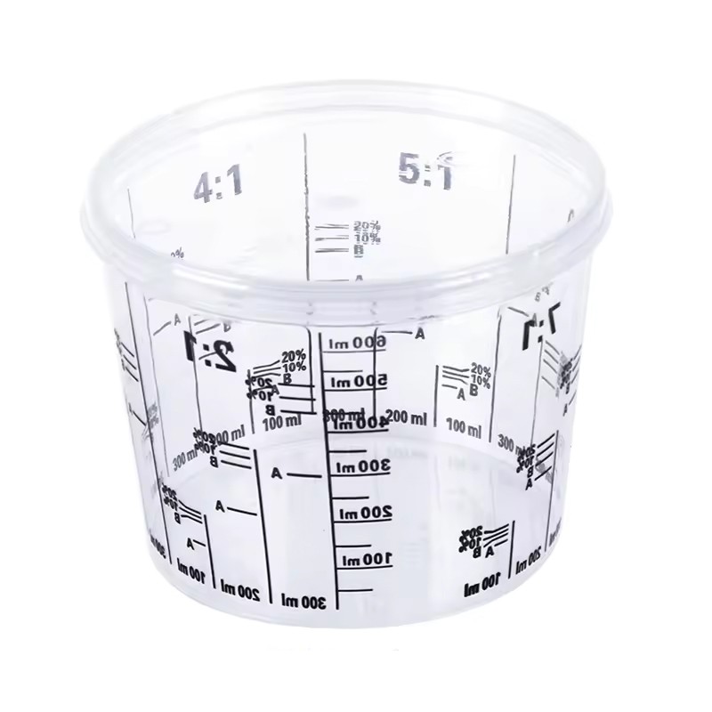 Gobelet pour la préparation de peinture